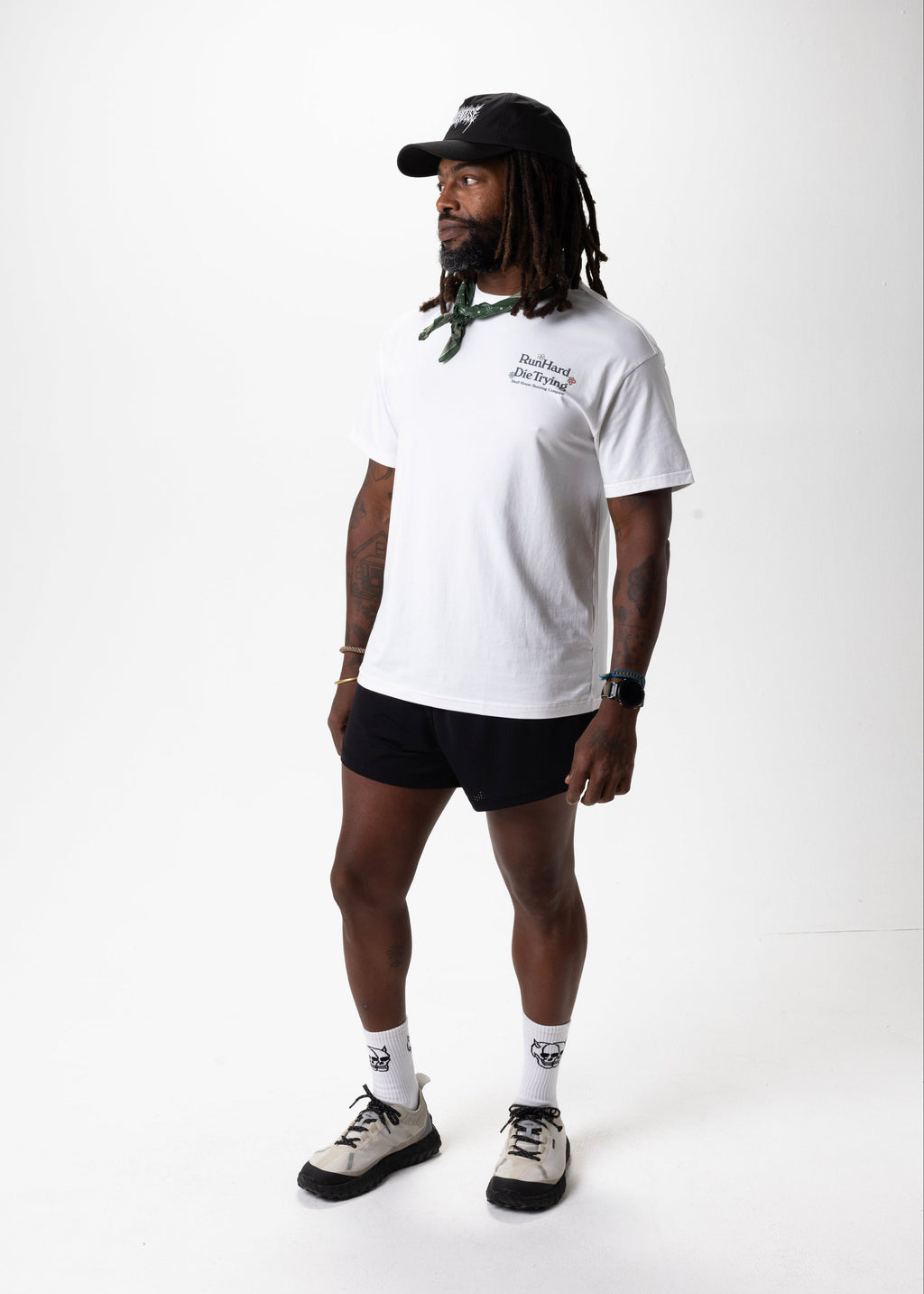 RUN HARD TEE, UNISEX - WHITE